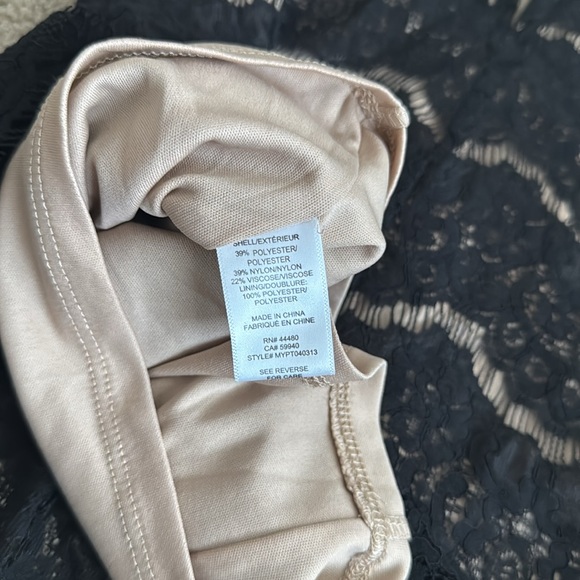 260M NWT TINSEL Lace Mock Neck Sleeveless Blouse - Size: PM - Picture 8 of 8